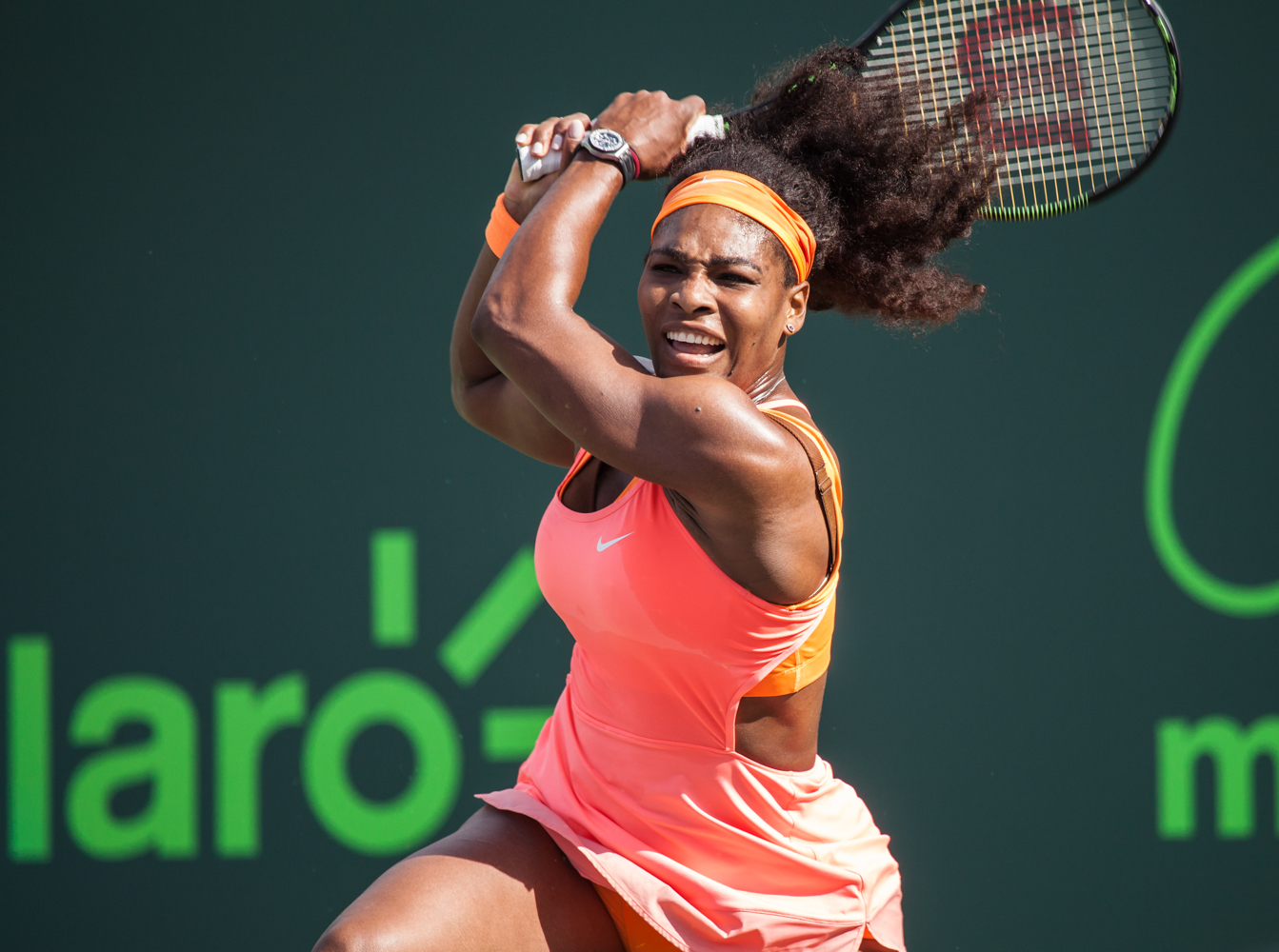  Serena Williams hitting a backhand during the Miami Open 2105 