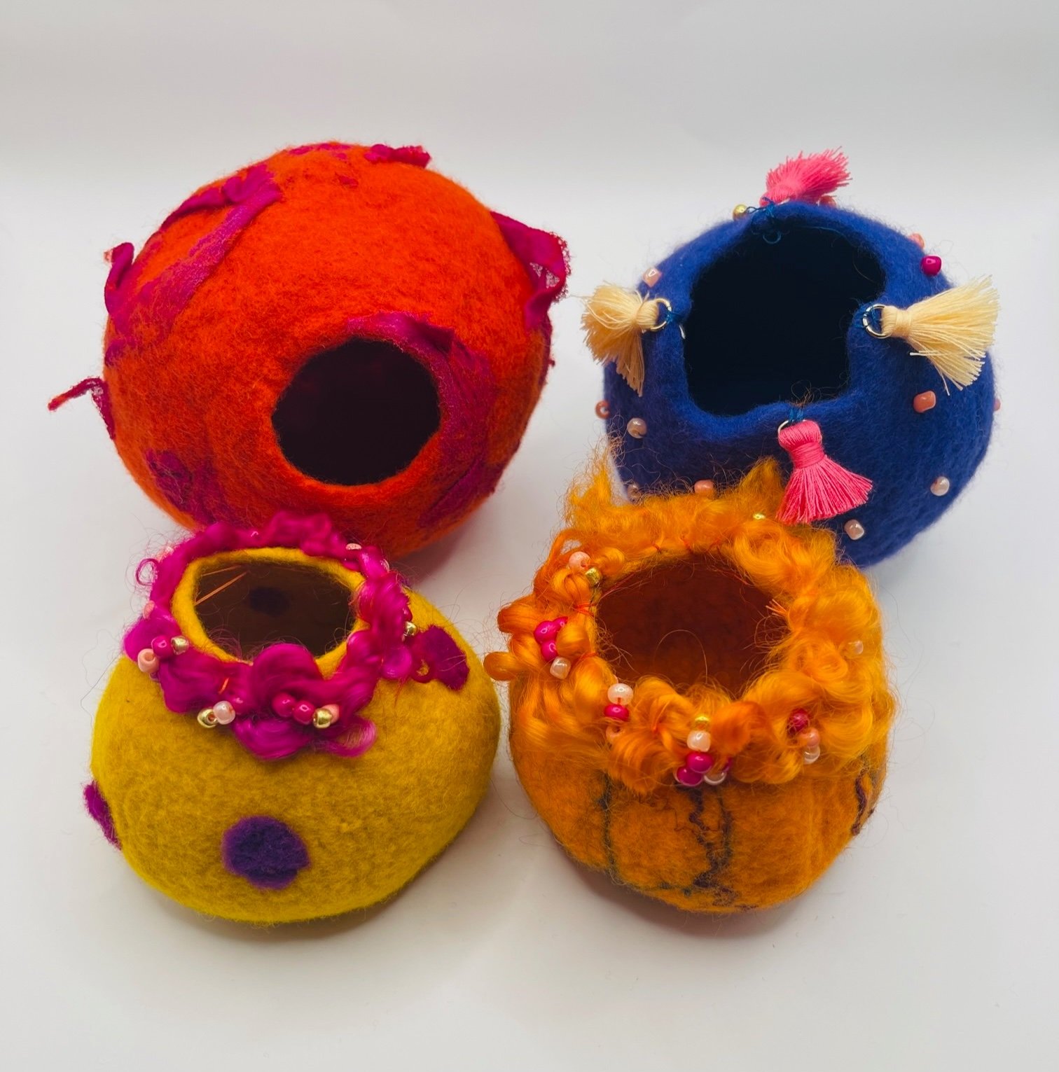 &lt;p&gt;&lt;strong&gt;CINDY KENNELLY&lt;/strong&gt;felted wool vessels&lt;a href="/cindy-kennelly-ill2023"&gt;More →&lt;/a&gt;&lt;/p&gt;