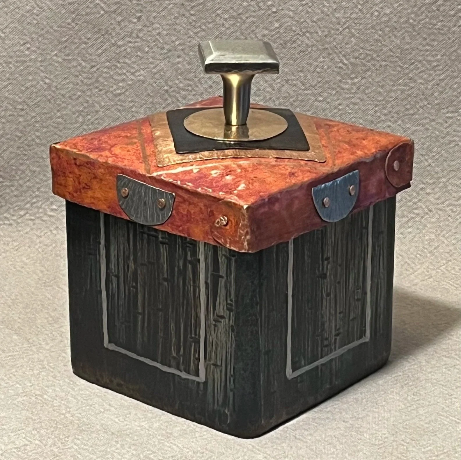 <p><strong>TESS FARACI</strong>metalwork<a href="/tess-faraci-insp-2026">More →</a></p>