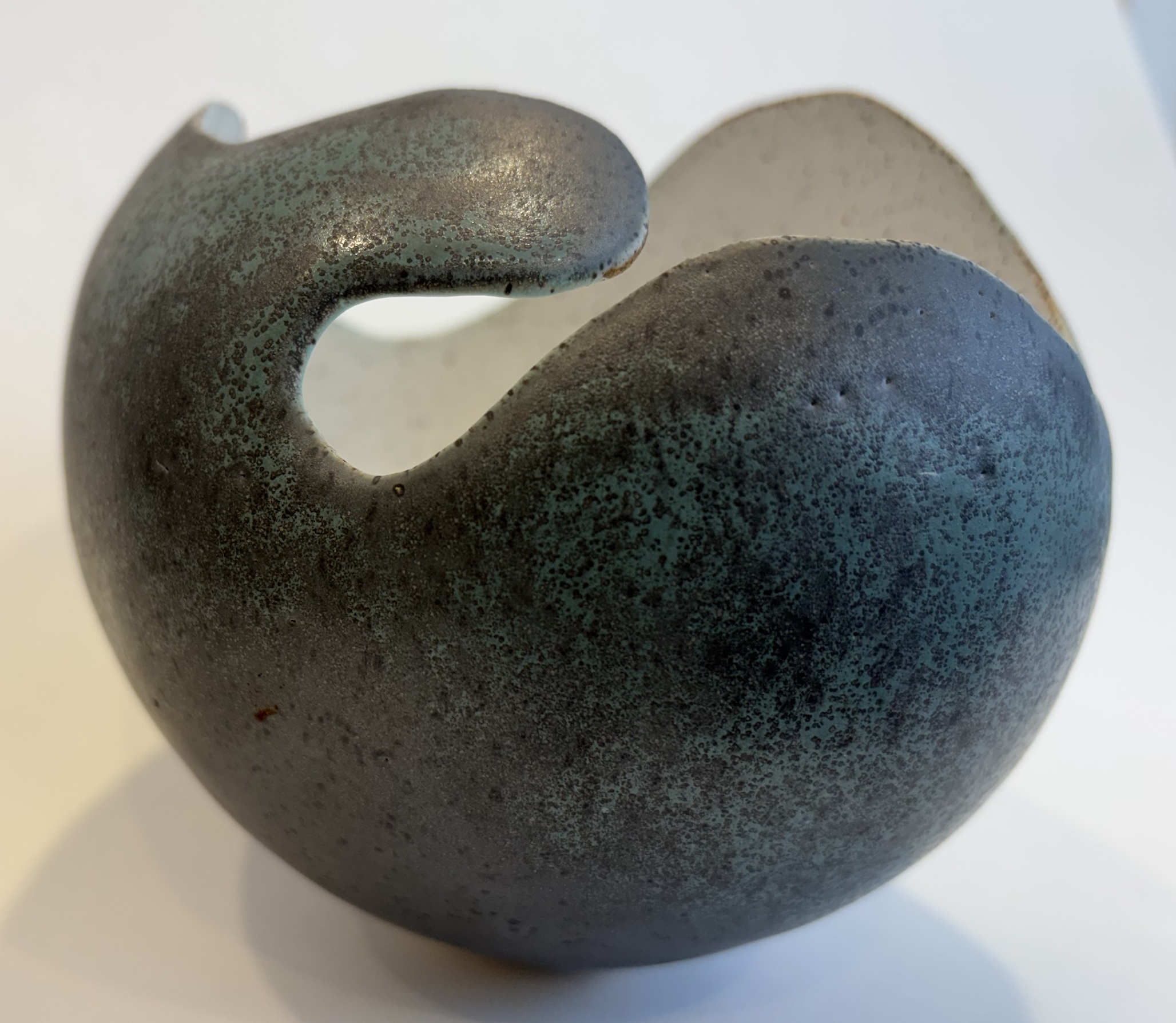 <p><strong>ROBIN HASENFELD</strong>ceramic<a href="/robin-hasenfeld-insp-2026">More →</a></p>