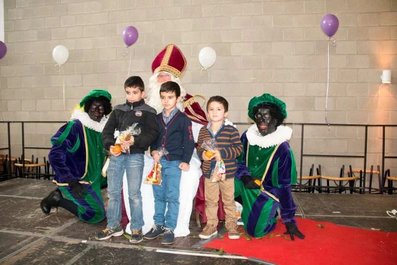 2015-11-22-SINTERKLAAS BANNEUX-0079-800.jpg