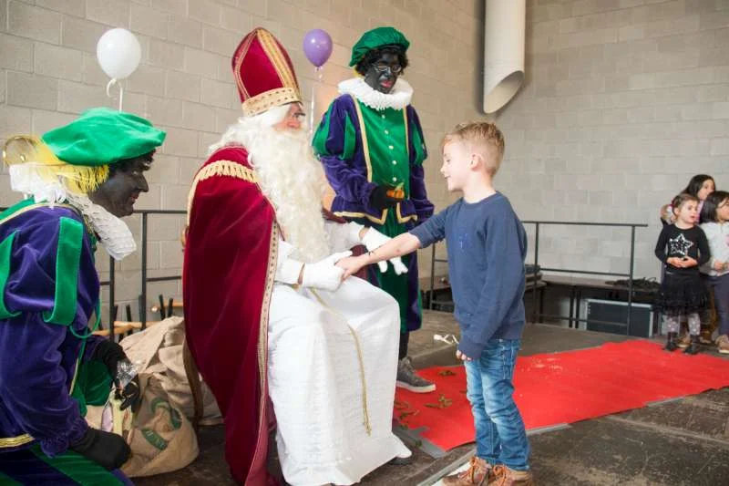 2015-11-22-SINTERKLAAS BANNEUX-0048-800.jpg