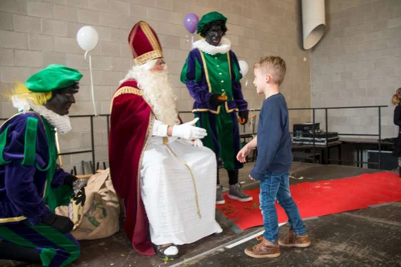 2015-11-22-SINTERKLAAS BANNEUX-0047-800.jpg