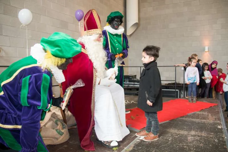 2015-11-22-SINTERKLAAS BANNEUX-0042-800.jpg