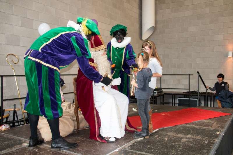 2015-11-22-SINTERKLAAS BANNEUX-0021-800.jpg