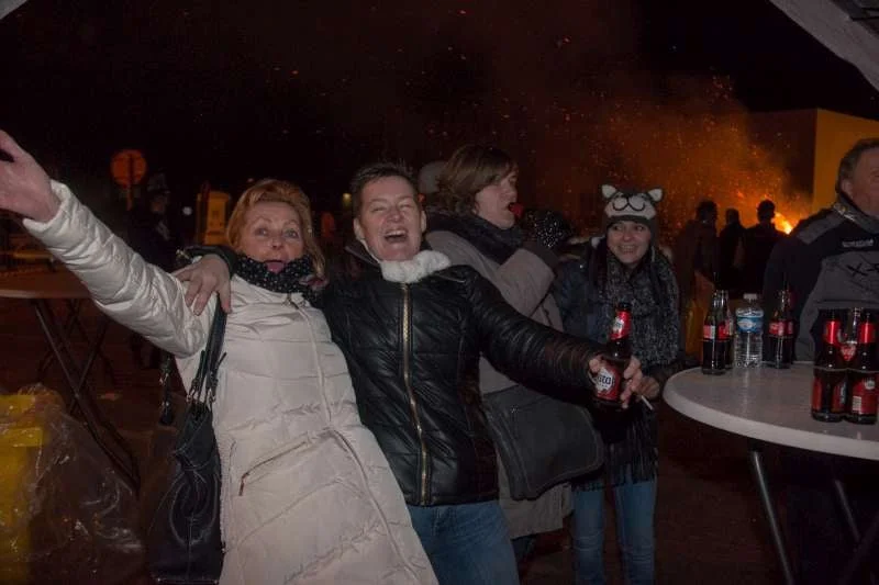 2016-01-09-kerstboomverbranding 2016-0108-800.jpg
