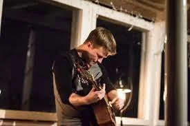 Live Music at Hollywood Hill Tasting Room: Kurt Lindsay