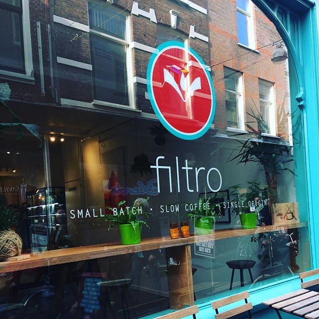 If you're anywhere near Den Haag this Saturday you should make your way to @filtro_koffie in the city center at 15:00 sharp, or earlier to get a seat. Beethoven trios + out of this world koffie. #nameyourownticketprice #musicinfamiliarspaces #beethoven #beethoventrios #koffie #koffiemetbeethoven #filtro #filtrokoffie