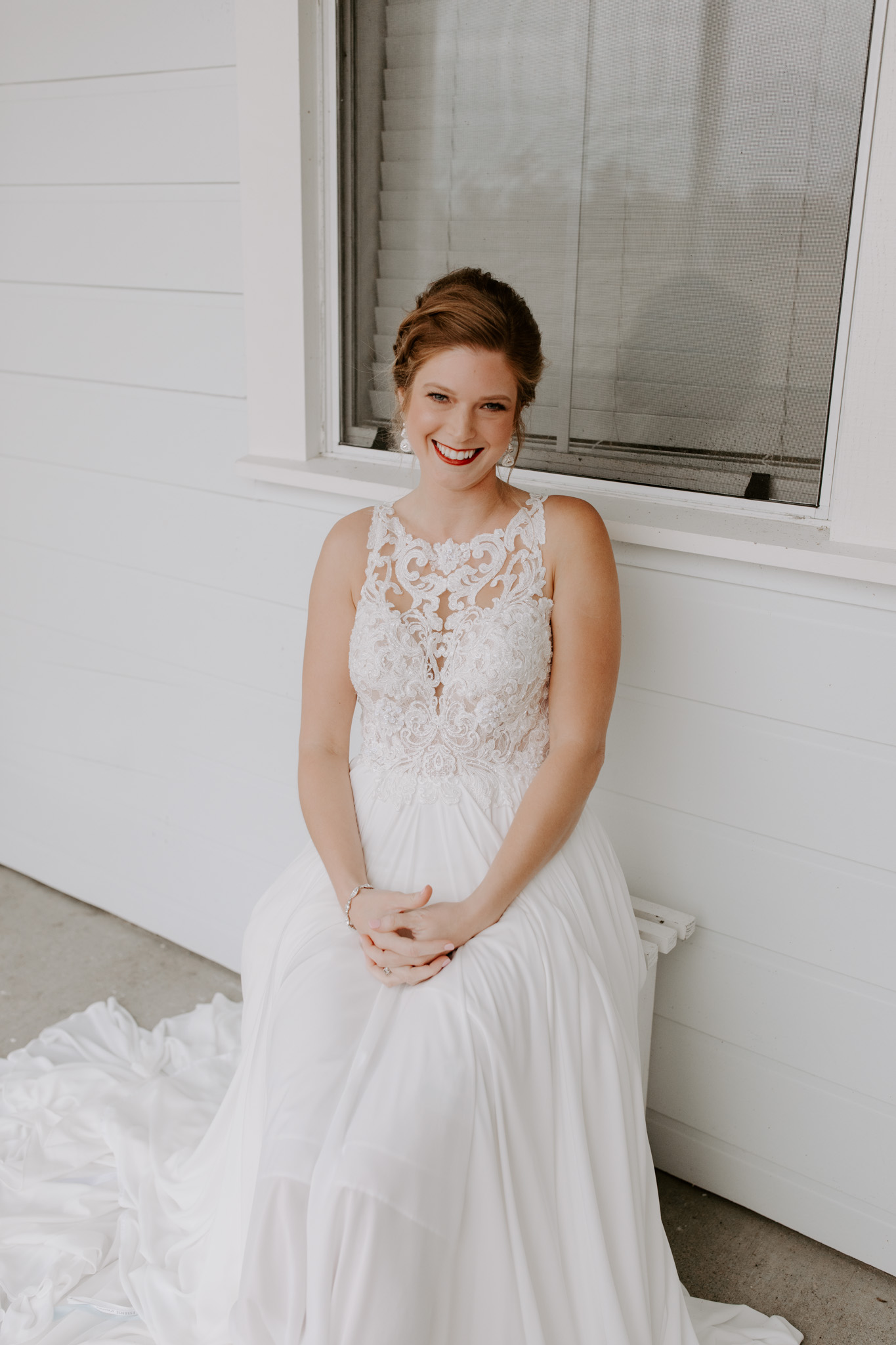 A Moody, Romantic Winter Wedding at Maison Lafitte | Mandeville, Louisiana | Gabrielle Hail Photography