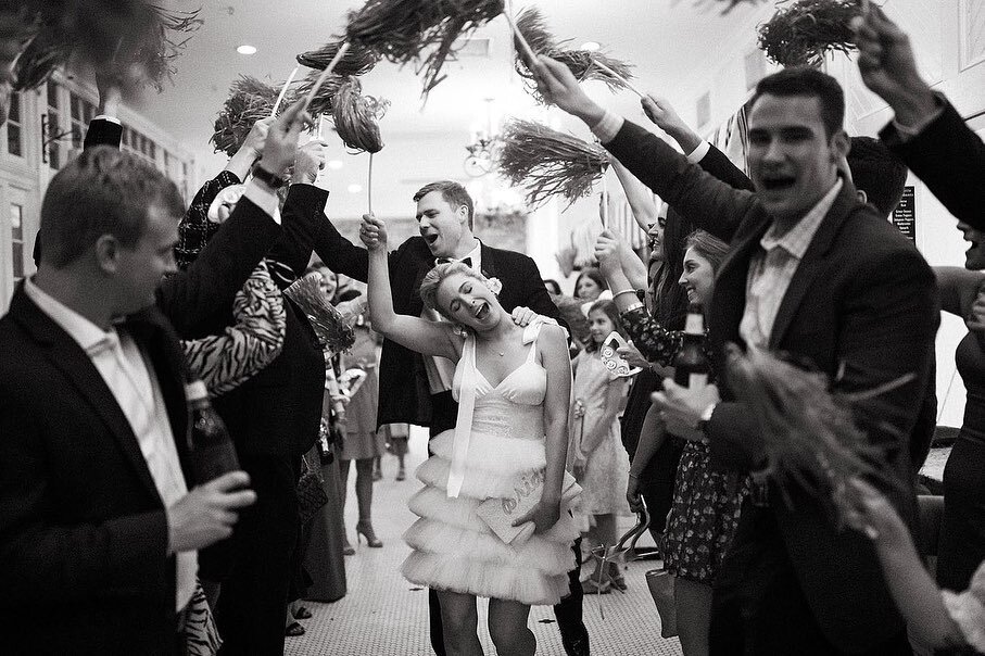 This exit. That reception dress. I&rsquo;ll be blogging this @courtoftwosisters wedding soon and can&rsquo;t wait to share all of the deets. 😁✨🤍

#dinnerreception #weddingreception #weddinginspiration #courtyardwedding #neworleanswedding #frenchqua