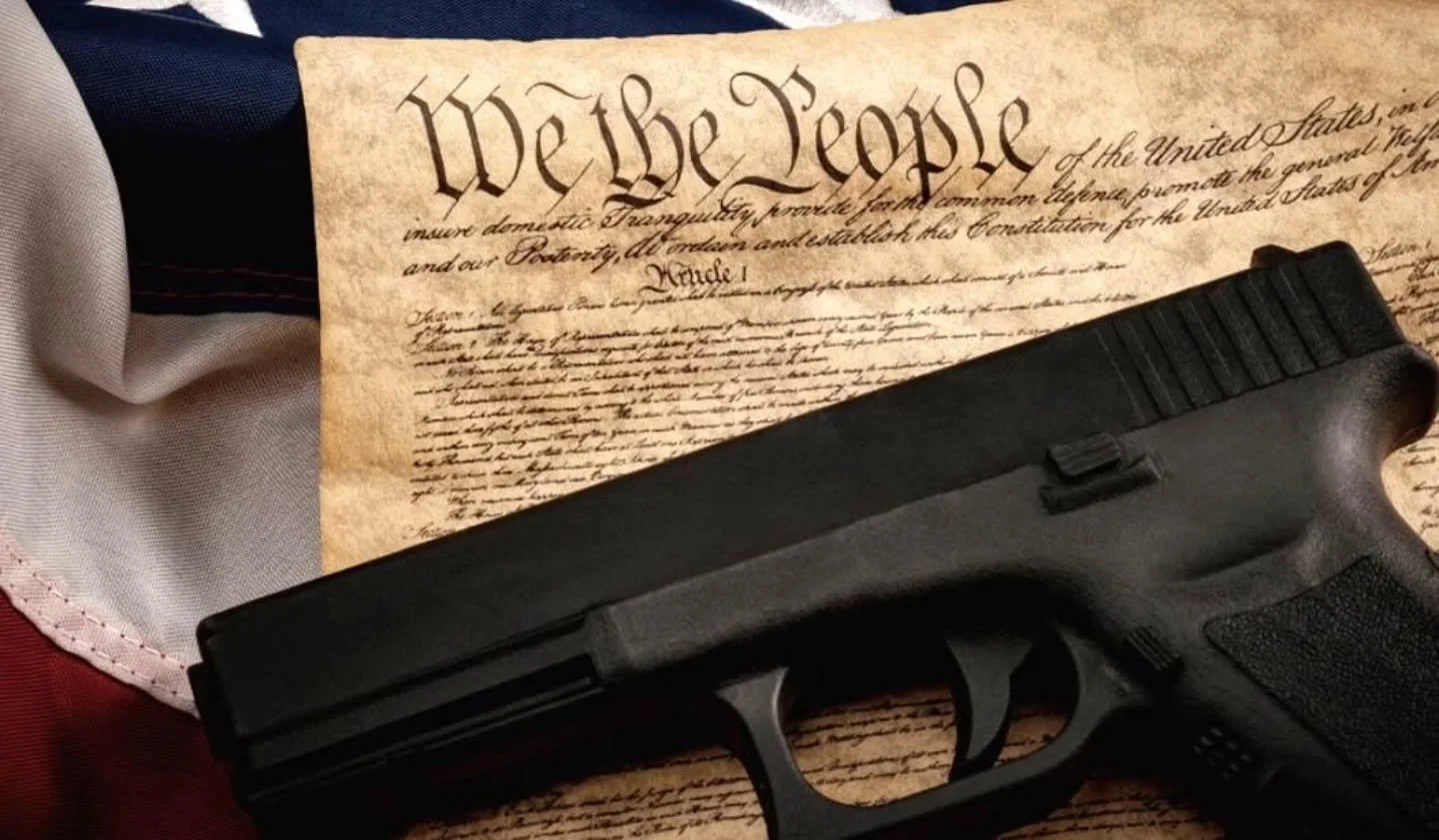 📣 'Federal Bill Seeks to Ban Guns from Polling Places'

Read full article via @bearingarms 
👉 https://tinyurl.com/43mubc9u

#2A #News #Update