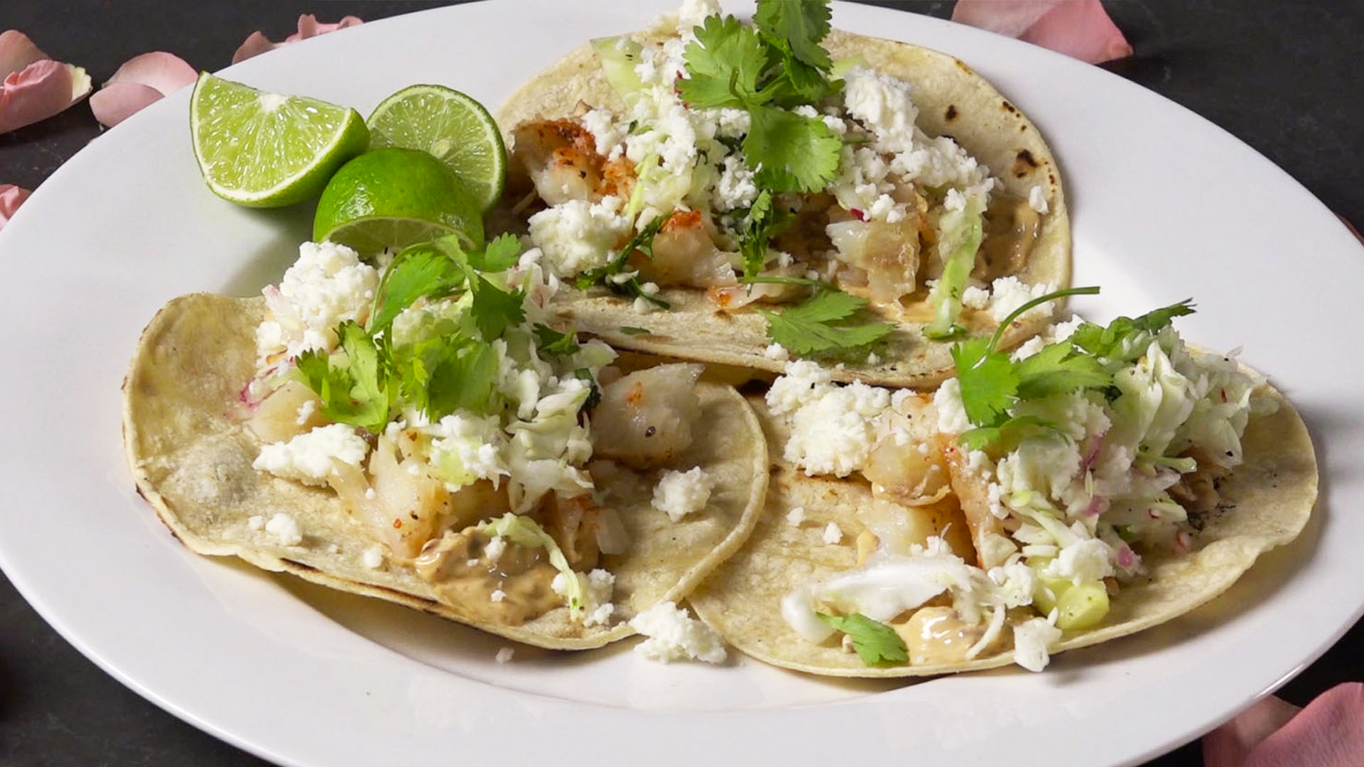 miroslava's-chipotle-tacos-de-pescado2.jpg