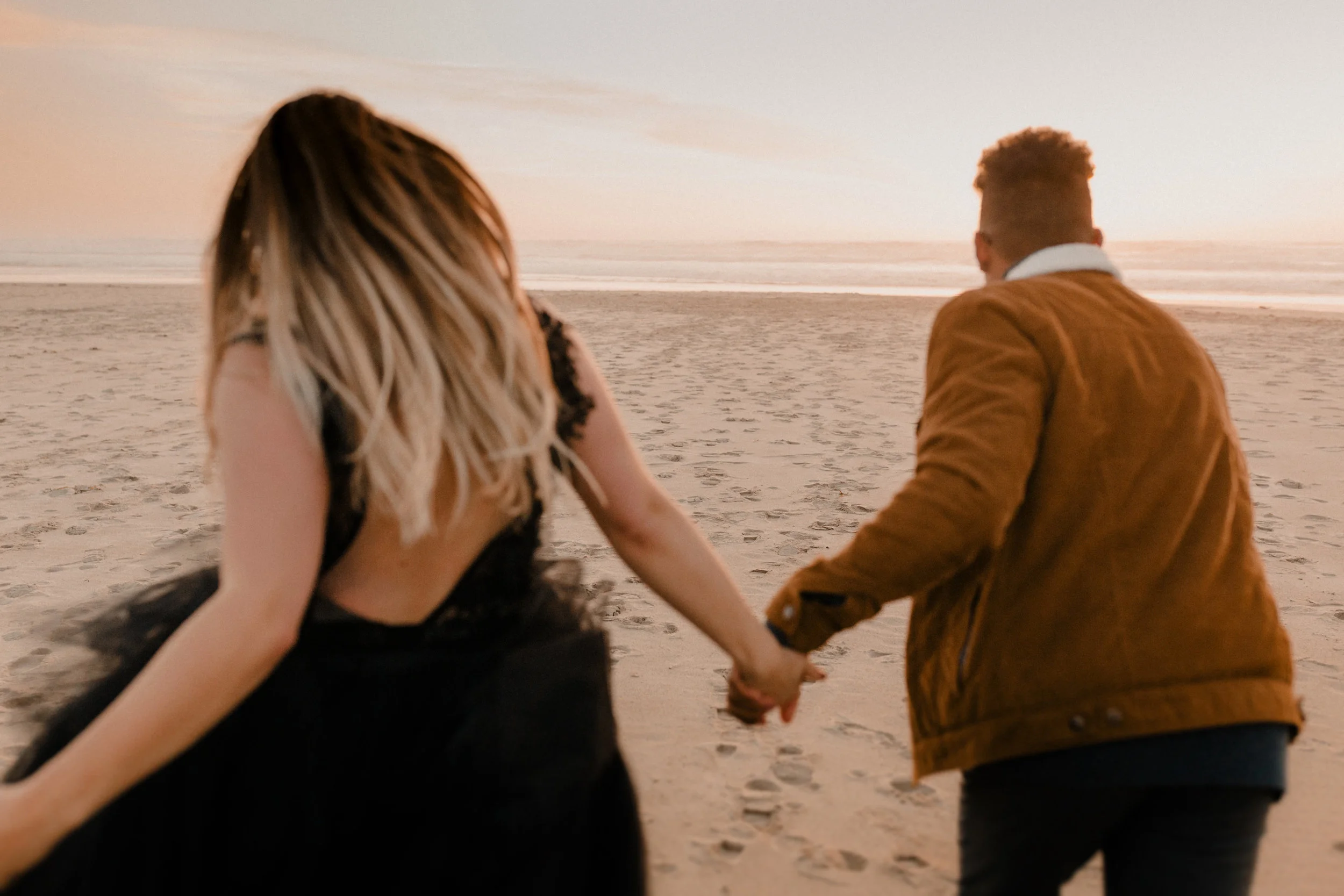 EAasland Oregon Coast Couple M+C-88.jpg