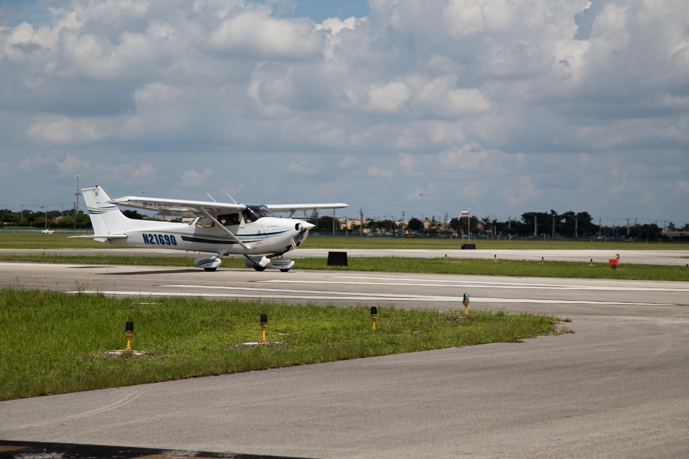 Miami Aviation School Flight Center International