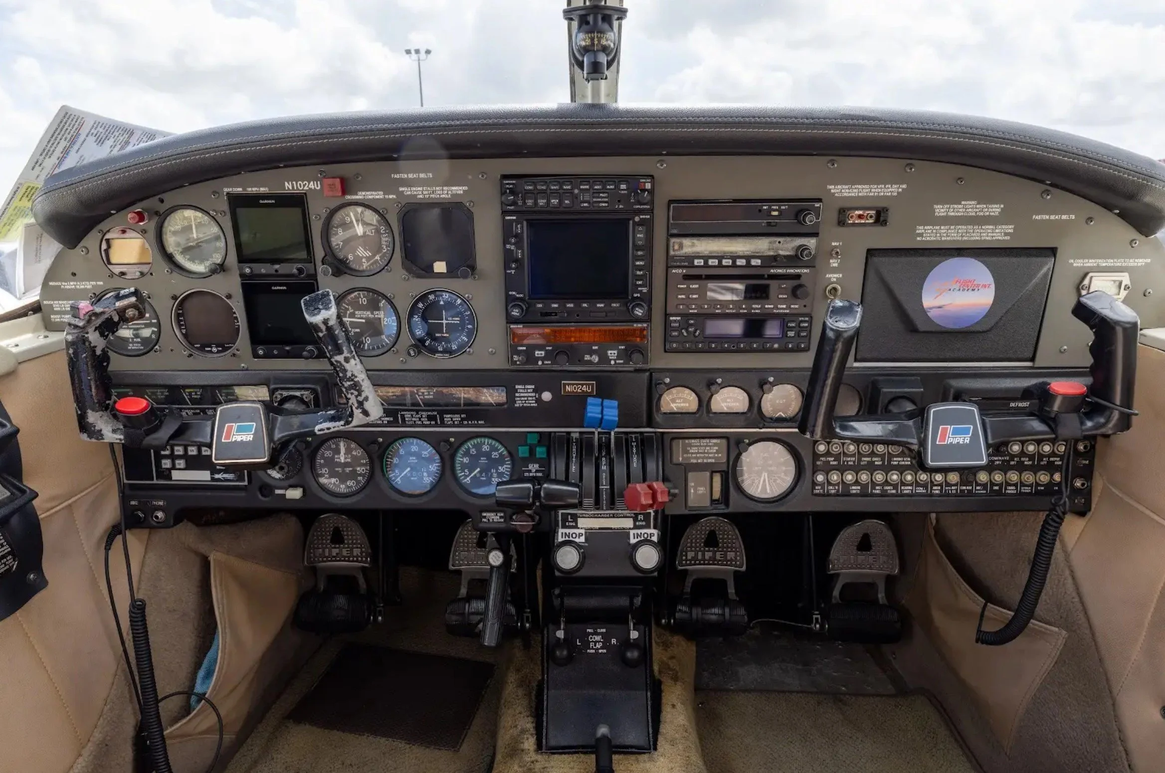 Commercial Pilot vs Airline Pilot: What’s the Difference?
