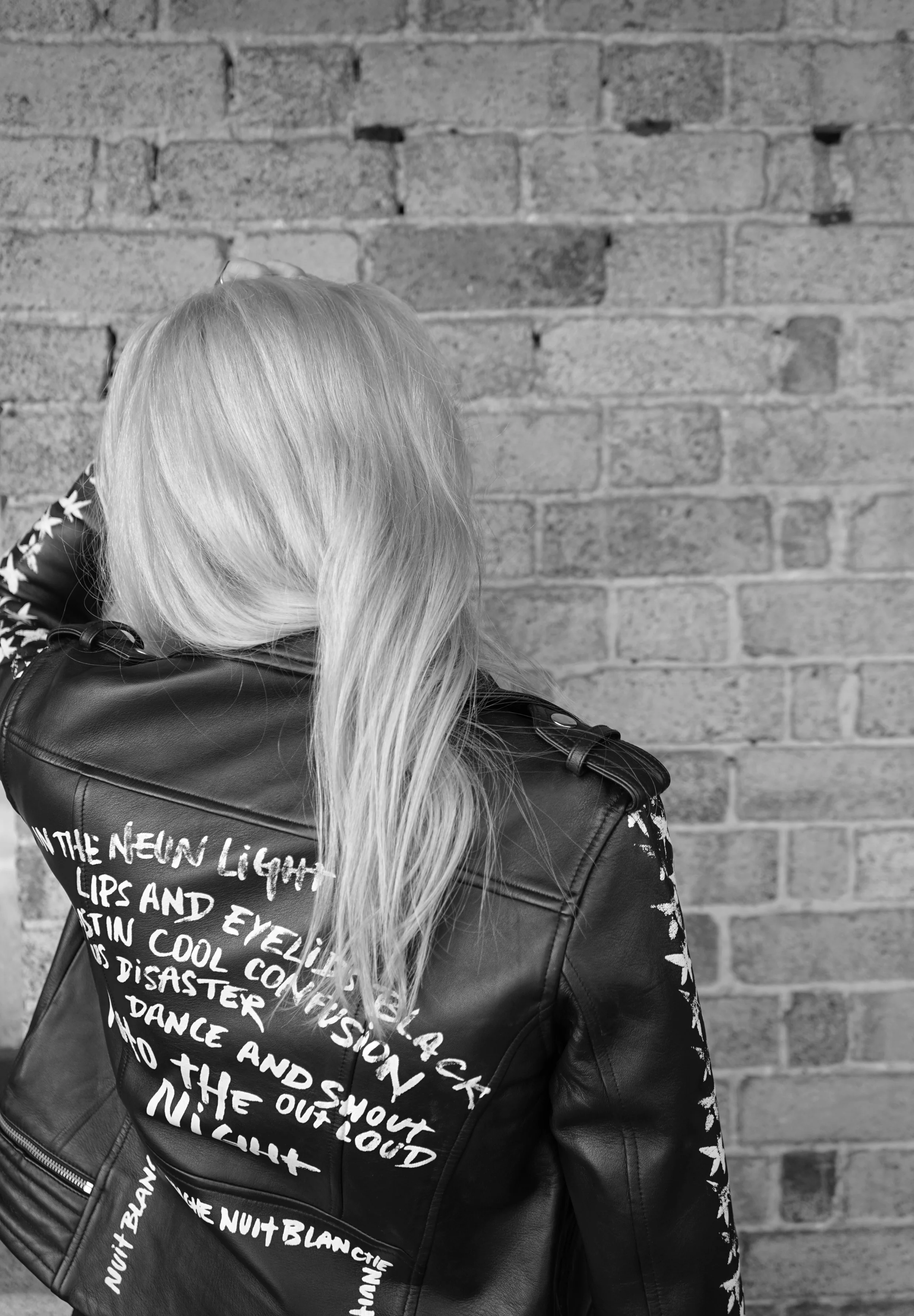 The blonde in question.