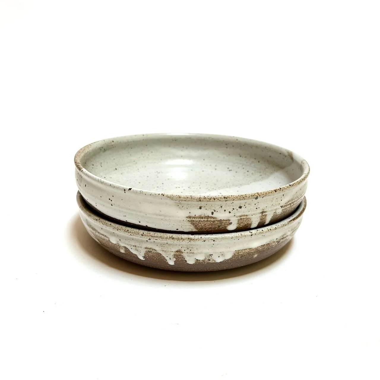 shallow-dinner-bowls-stacked-item-2876.jpeg