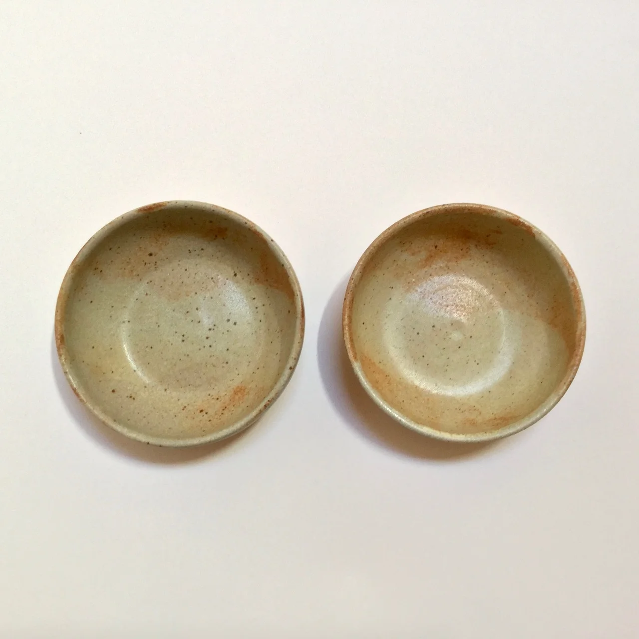 1089 Pair desert sand ice cream top.jpg