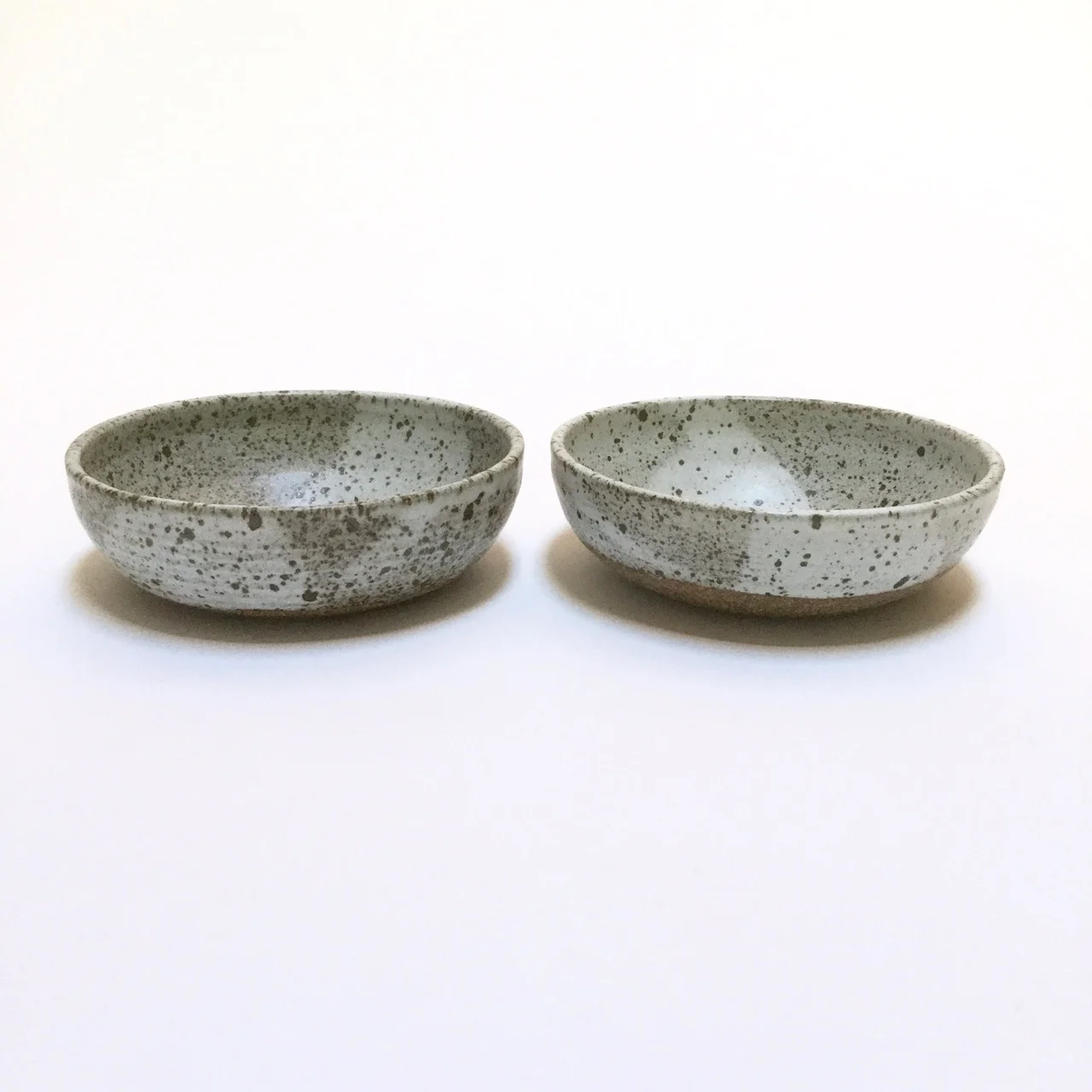 1146 Pair speckled bowls side.jpg