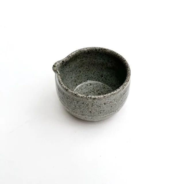 small-spouted-bowl-side-2-item-2874.jpeg