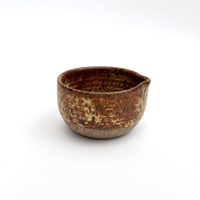 small-spouted-bowl-item-2871.jpeg