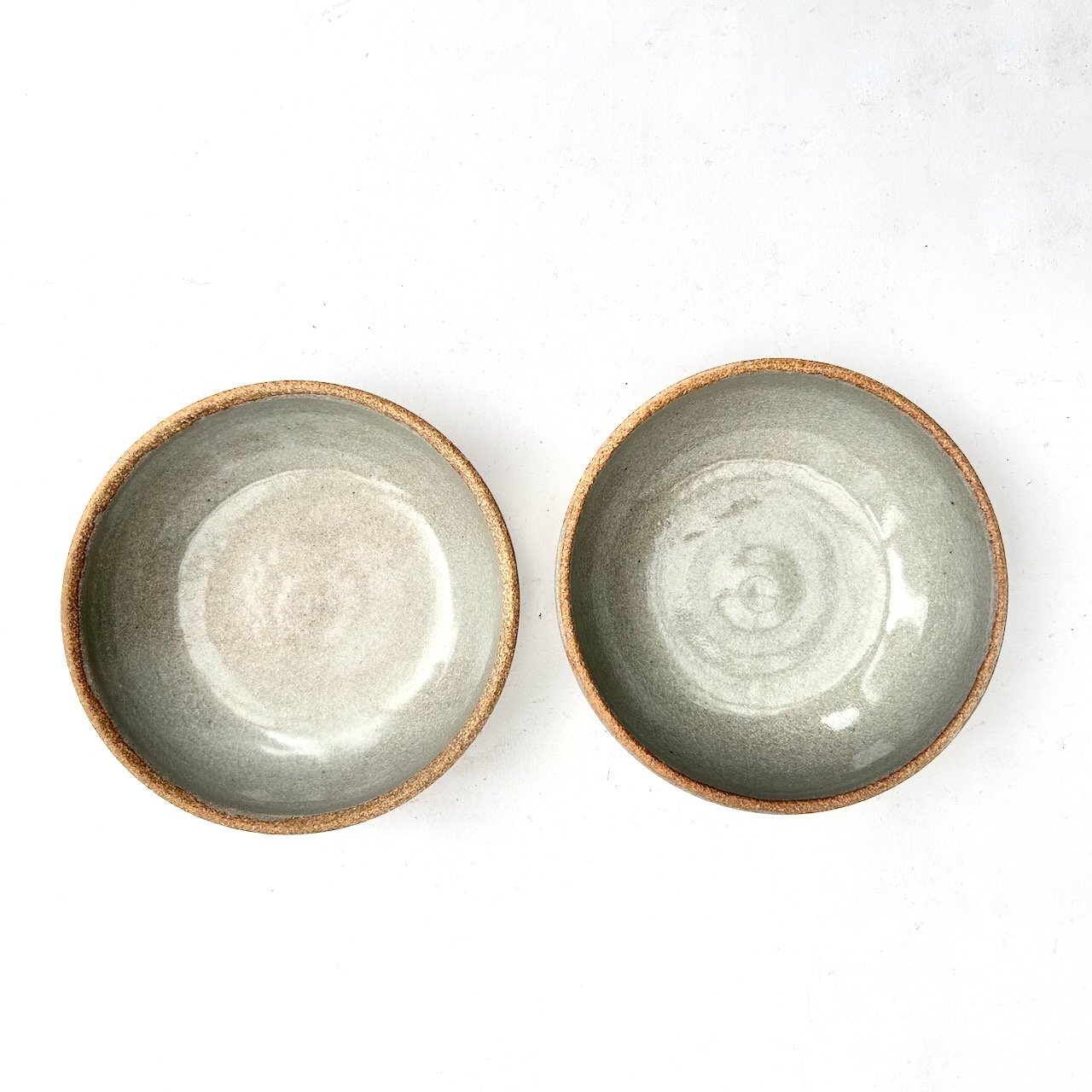 2677 Pair ice cream top.jpeg