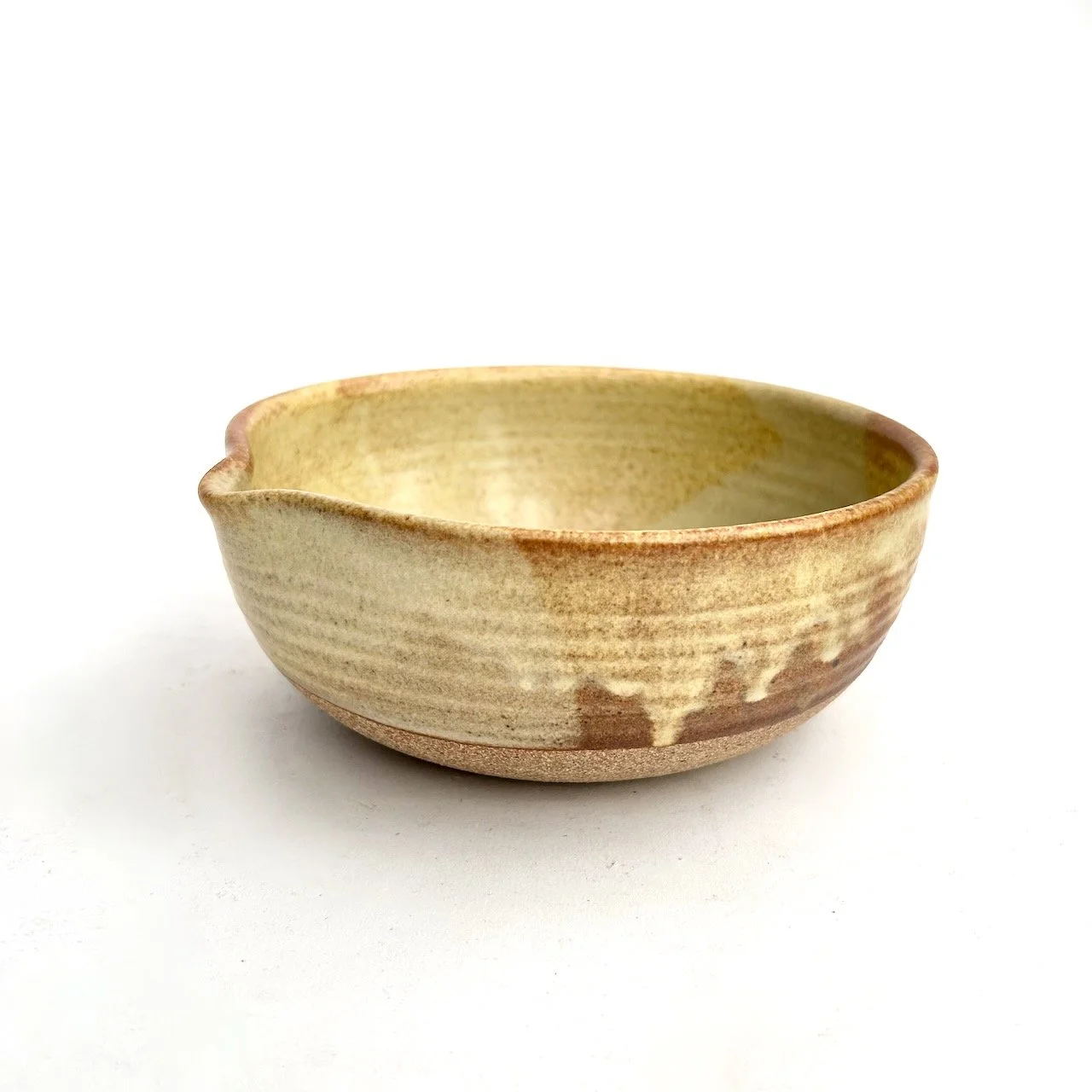 2700 Spouted Bowl side 1.jpeg