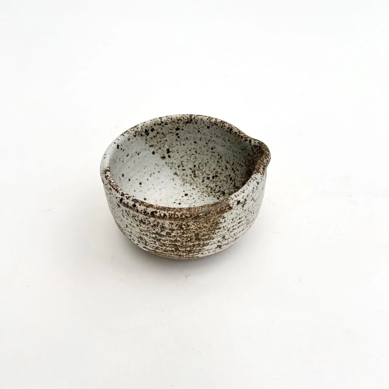 small-spouted-bowl-side-2-item-2855.jpeg