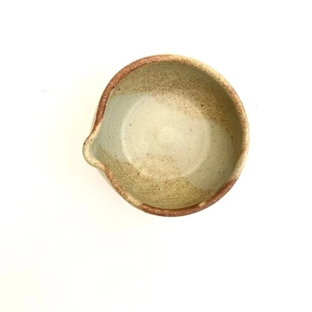 small-spouted-bowl-item-3008-top.jpeg