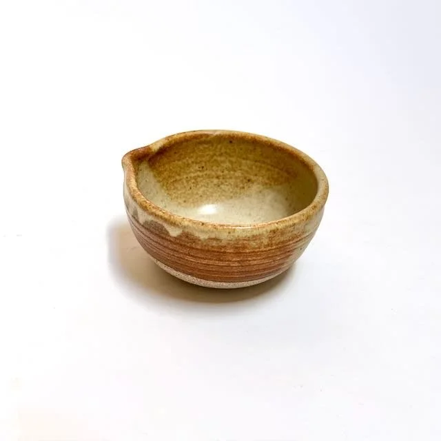 small-spouted-bowl-item-2907-side-2.jpeg