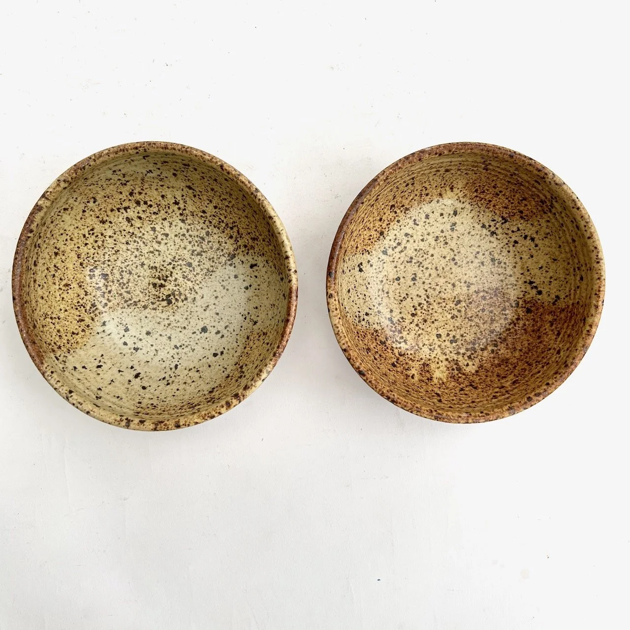 2702 Pair cereal bowls top.jpeg