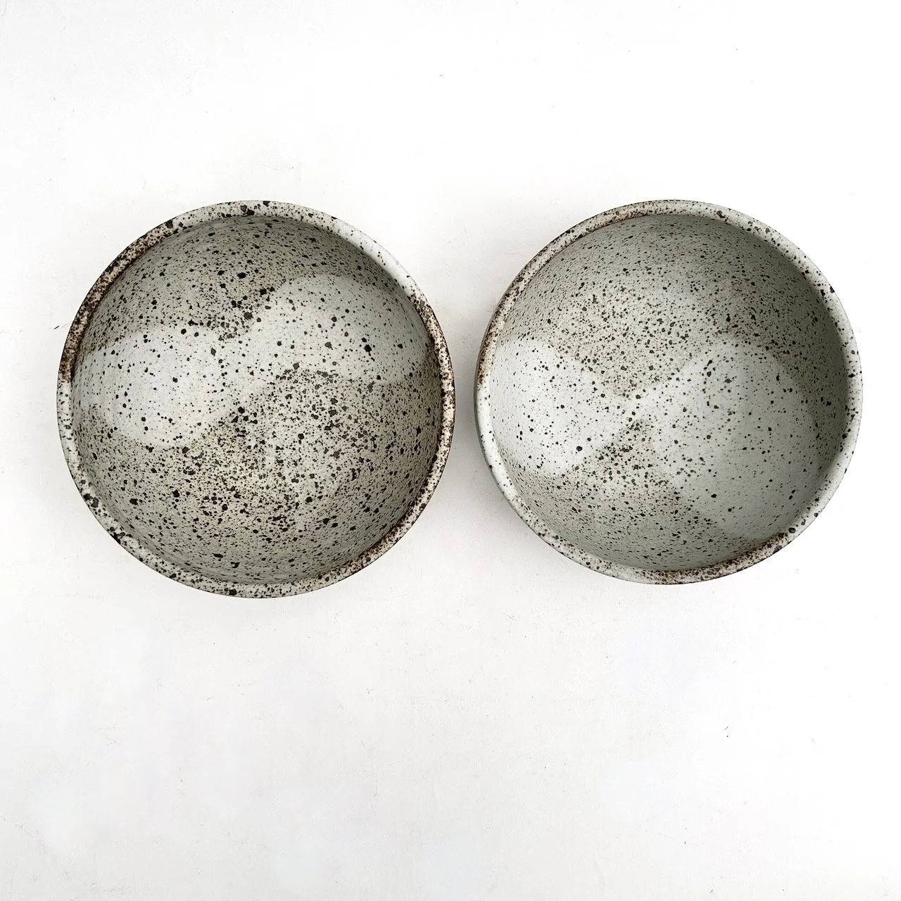 2639 Pair speckled noodles top.jpeg