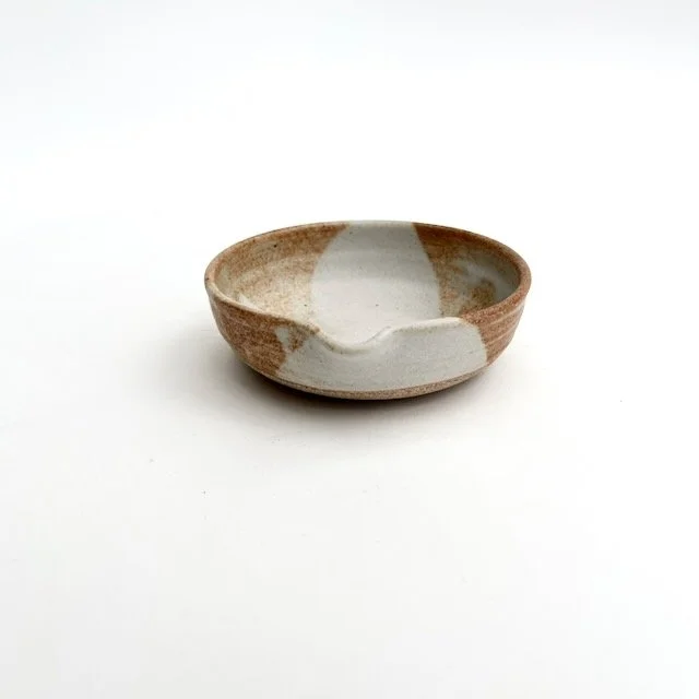 spouted-condiment-bowl-front-item-2872.jpeg
