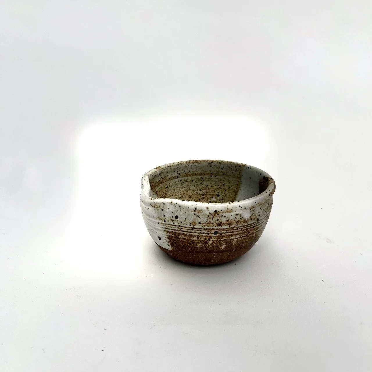 small-spouted-bowl-item-2810.jpeg
