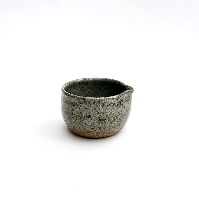small-spouted-bowl-item-2874.jpeg