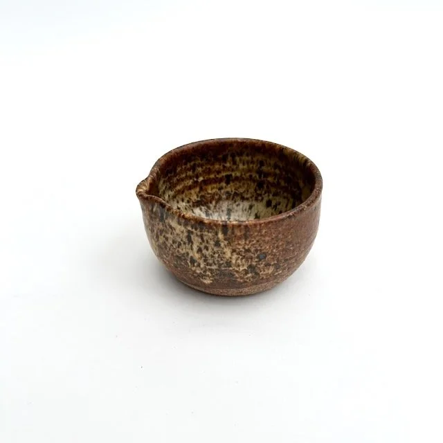small-spouted-bowl-side-2-item-2871.jpeg
