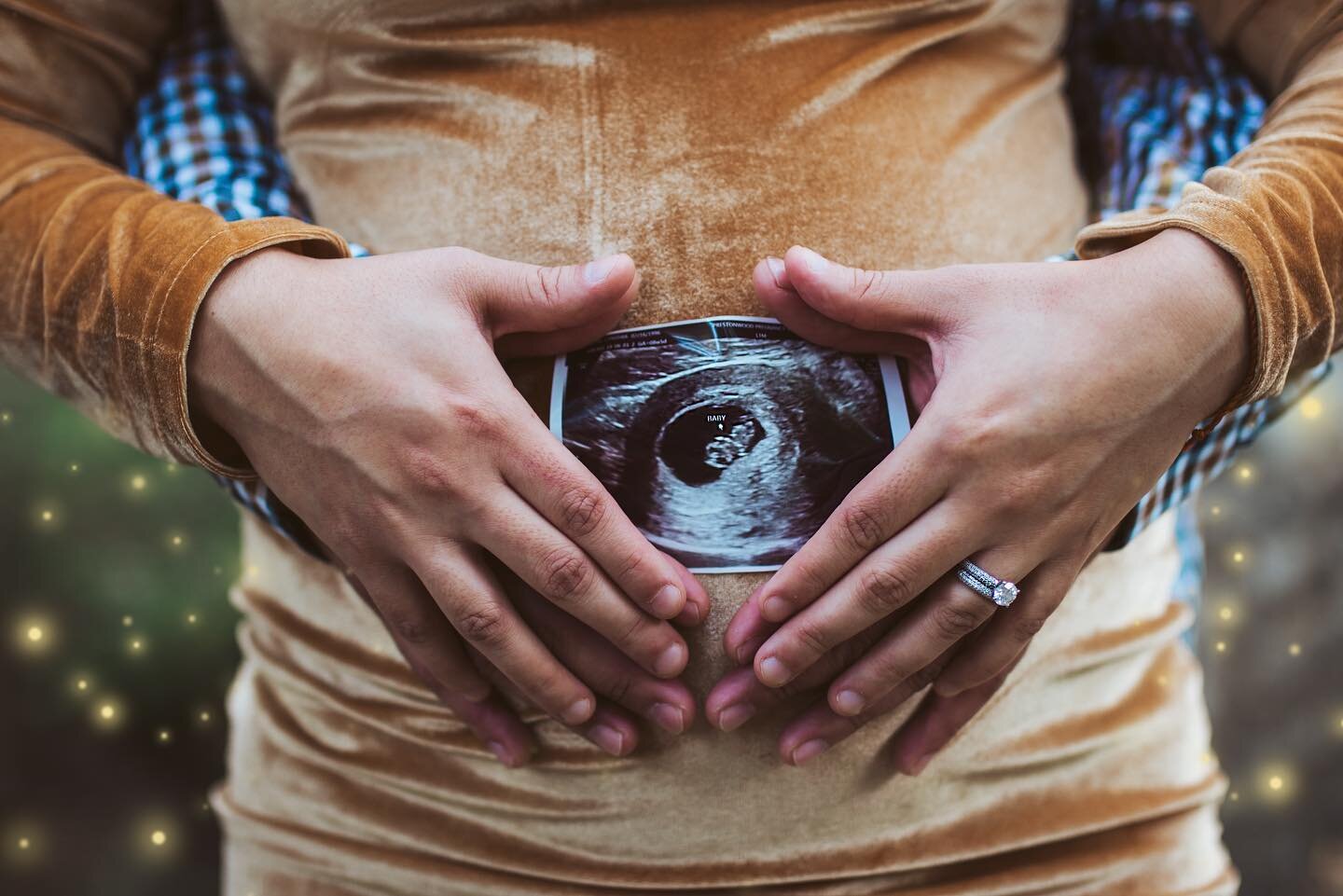 Maternity Sessions are still 30% OFF!! #kianasphotography #maternity #dallasphotographer #dallasmaternityphotographer #booknow #dallasartist #dallasmaternityphotography #photographer