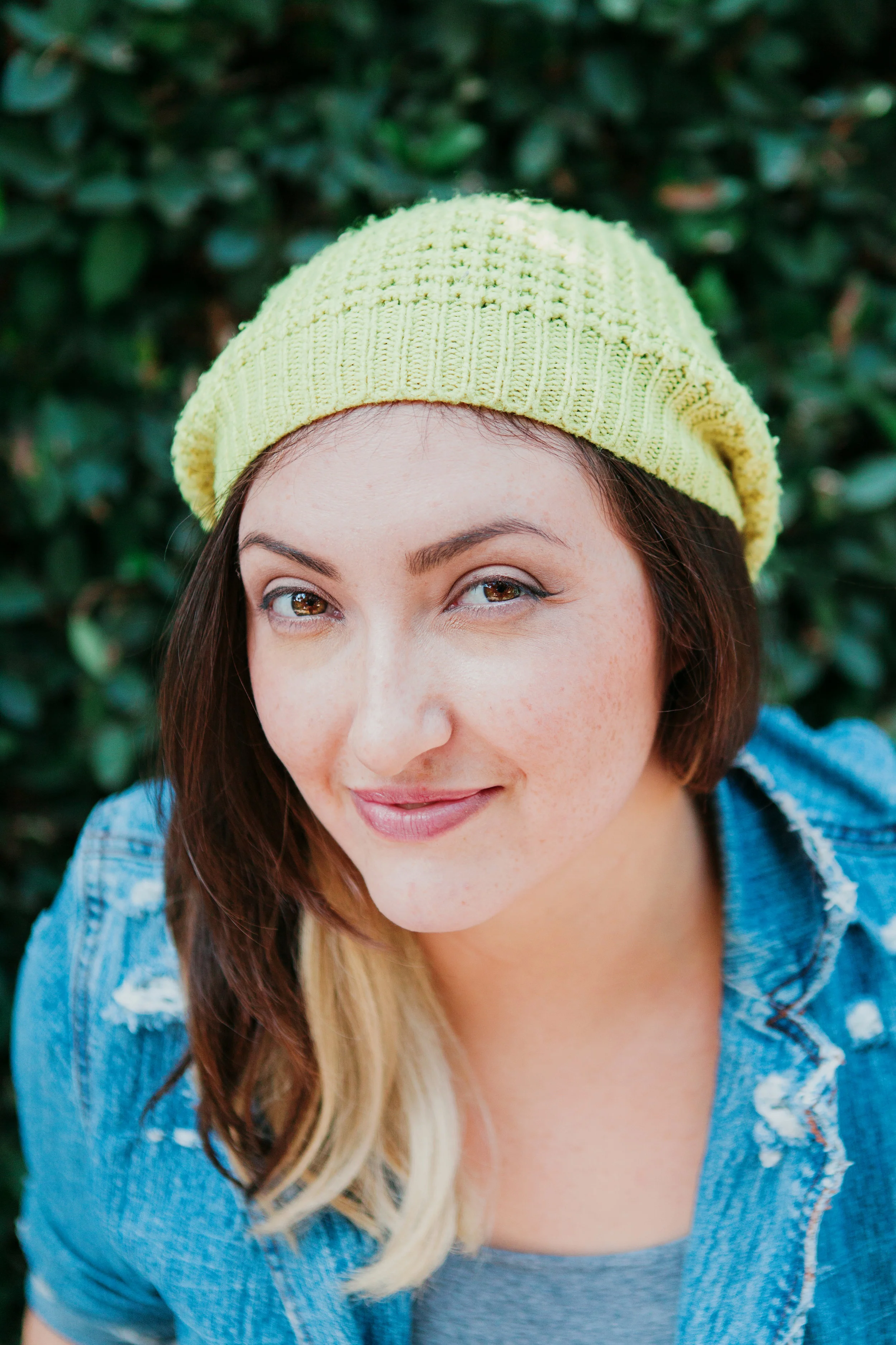 The Suitcase Studio offers professional headshots in Bend, Oregon