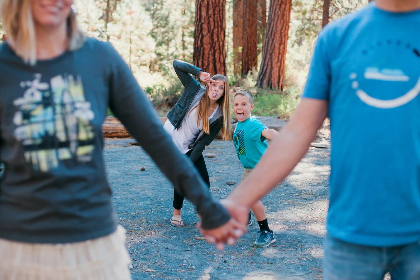 fun lifestyle family photography in bend oregon - by the suitcase studio