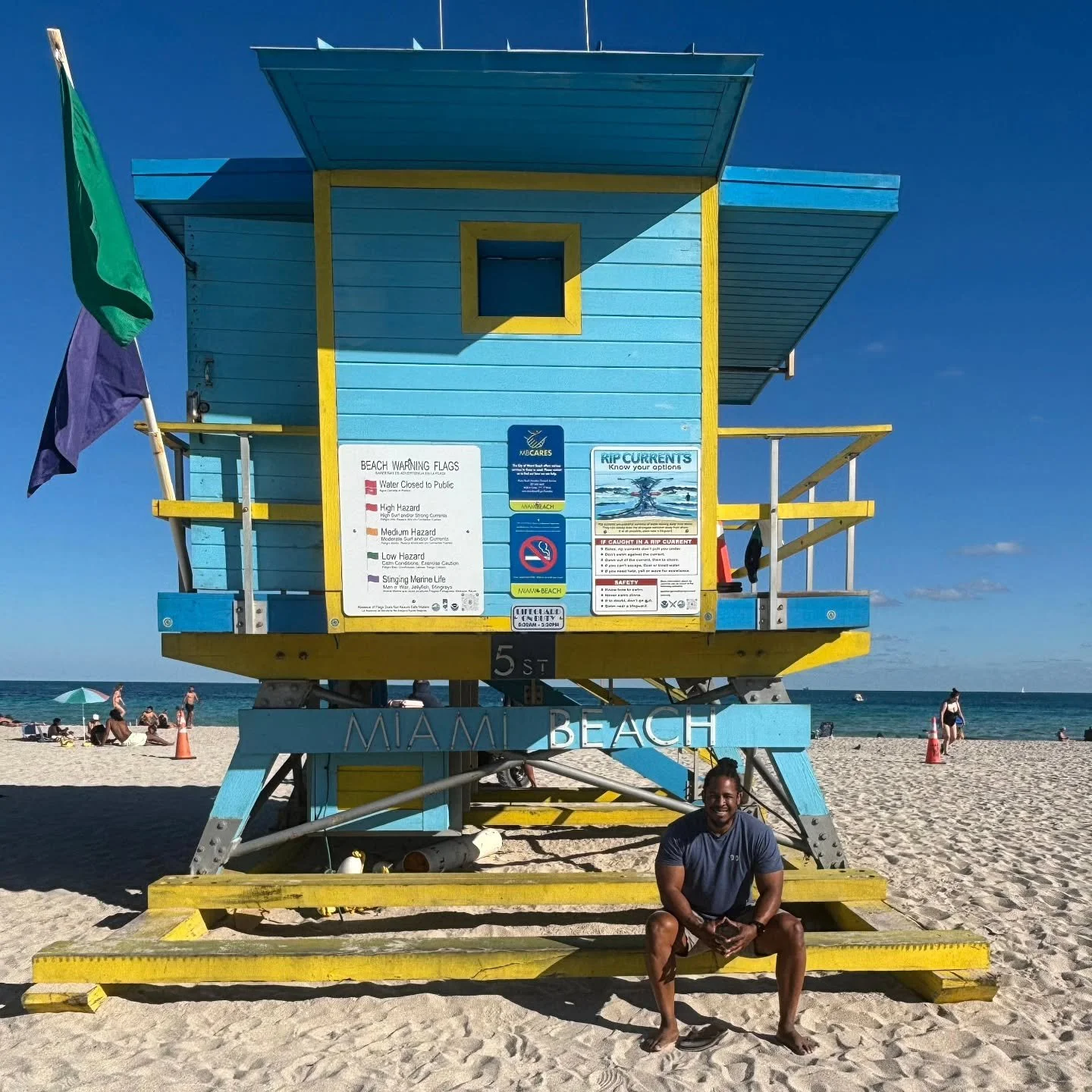 43: Thanks to everyone for the birthday wishes! Thanks to God for another year! 🙏🏿❤️