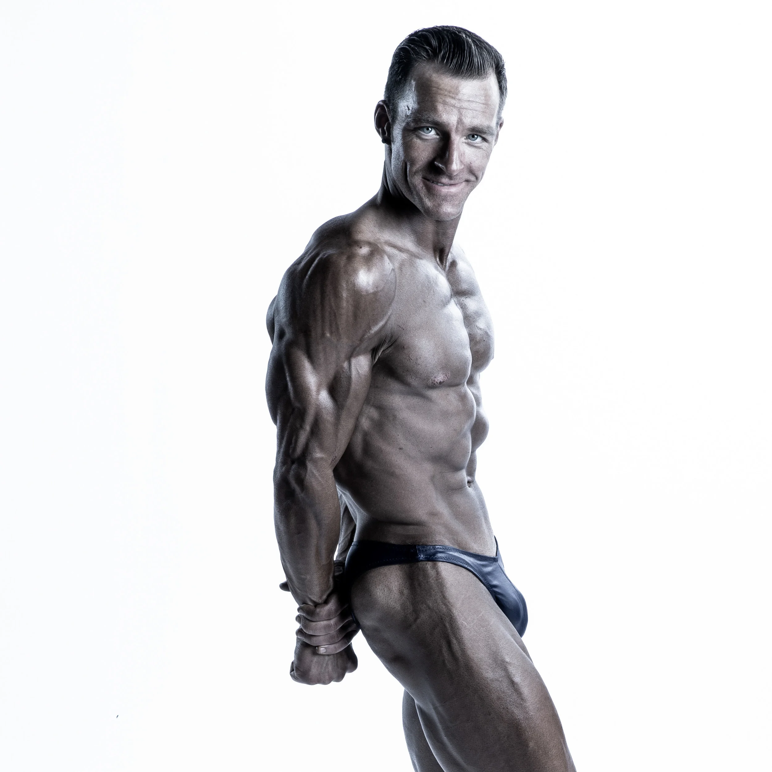 FitnessLATS4378001 webres.jpg