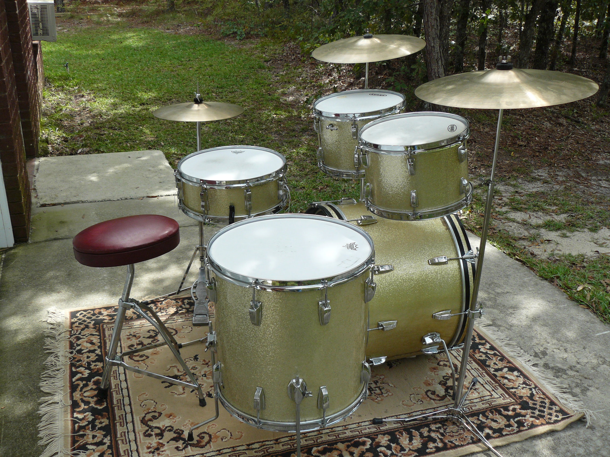 65 Ludwig Hollywood Kit 005.JPG