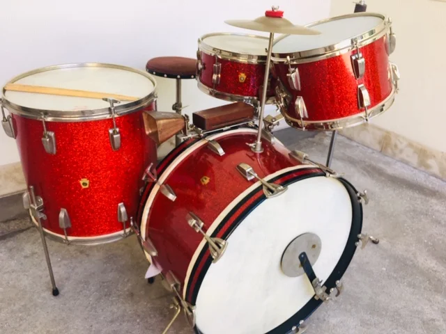 1952 WFL Porto-Pak Outfit No. 986P in Sparkling Red Pearl