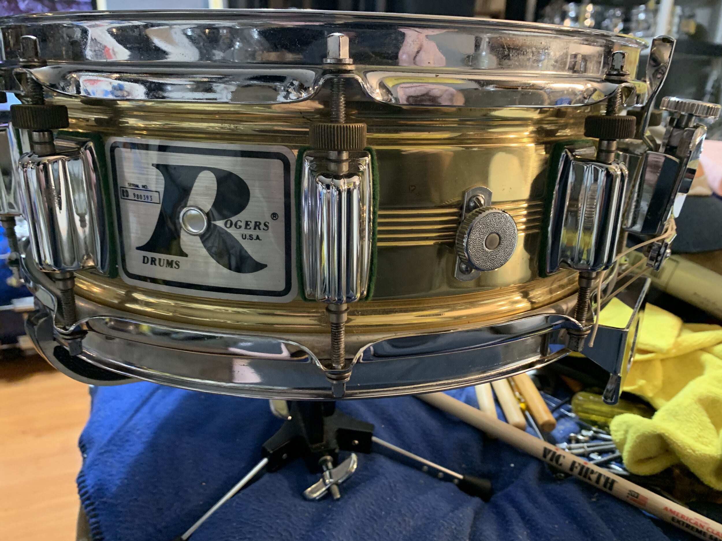 1981 - 82 naked brass Rogers DynaSonic 5 x 14, rare , green felts, lug locks