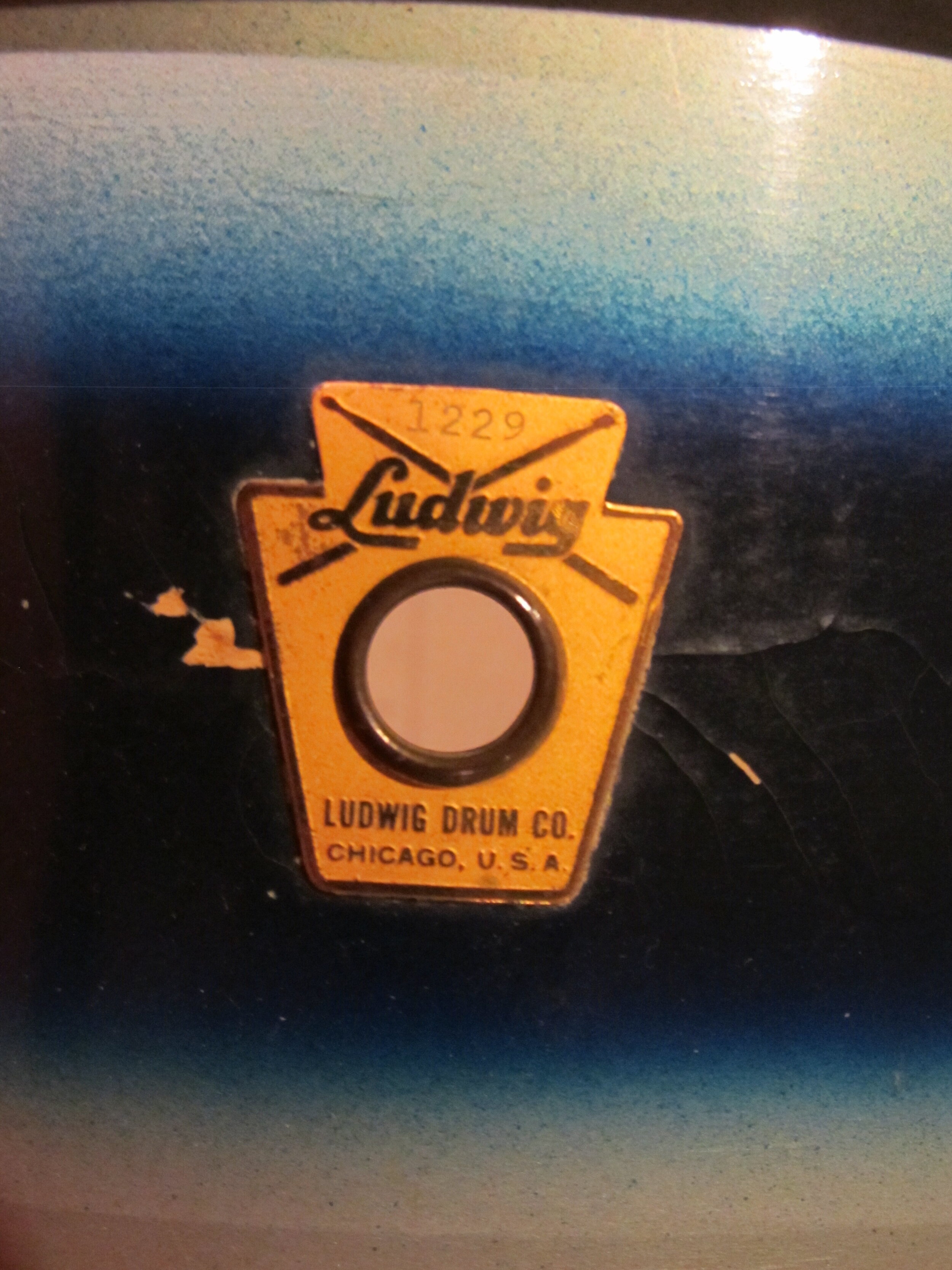 Ludwig Keystone Badge with SN 1229.JPG