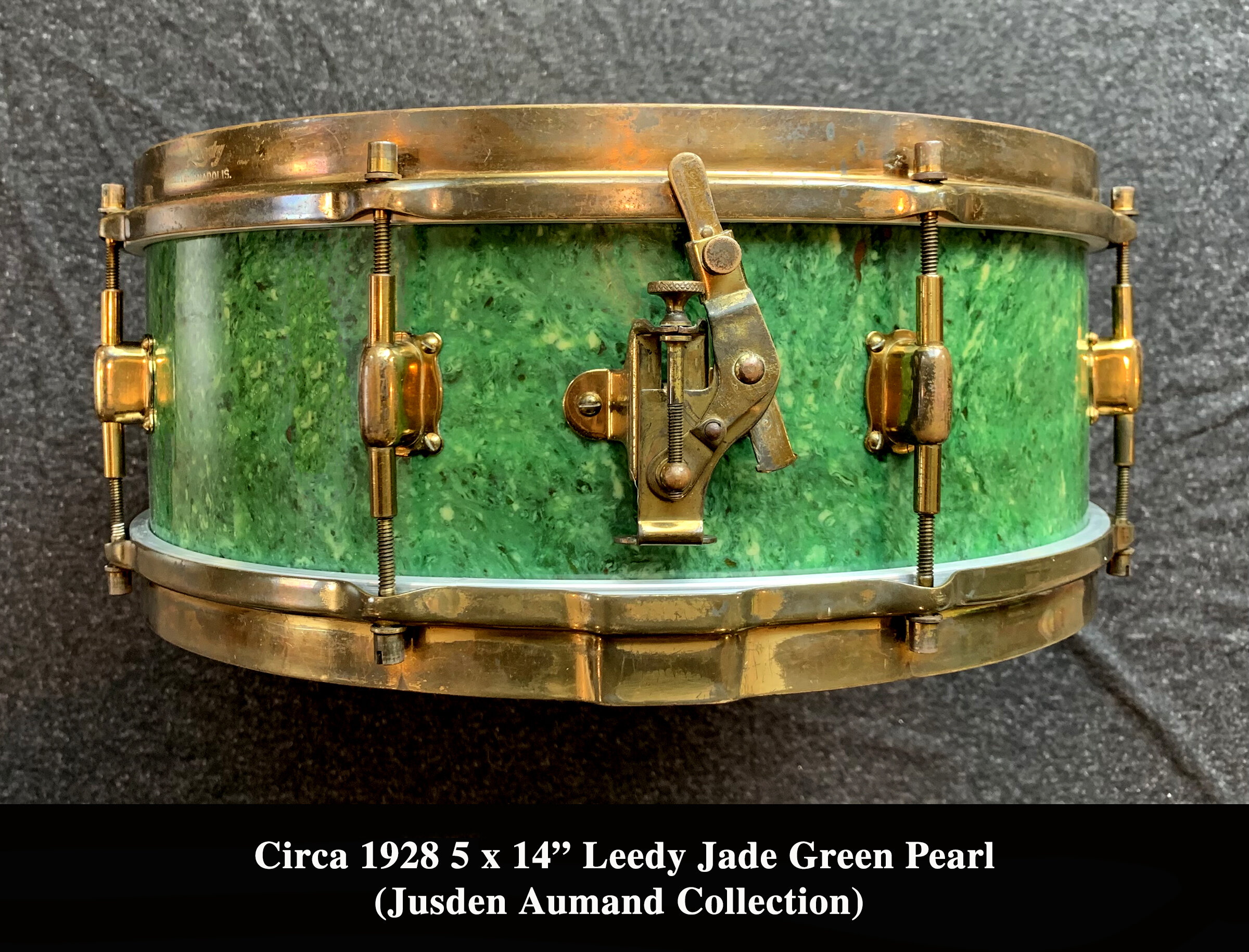 4. Aumand_Jade_Green_2.jpg