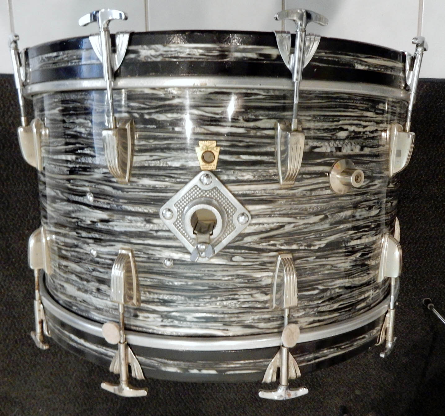 Ludwig 12x22 bass drum 2 (round furniture pads to protect tom rims).jpg