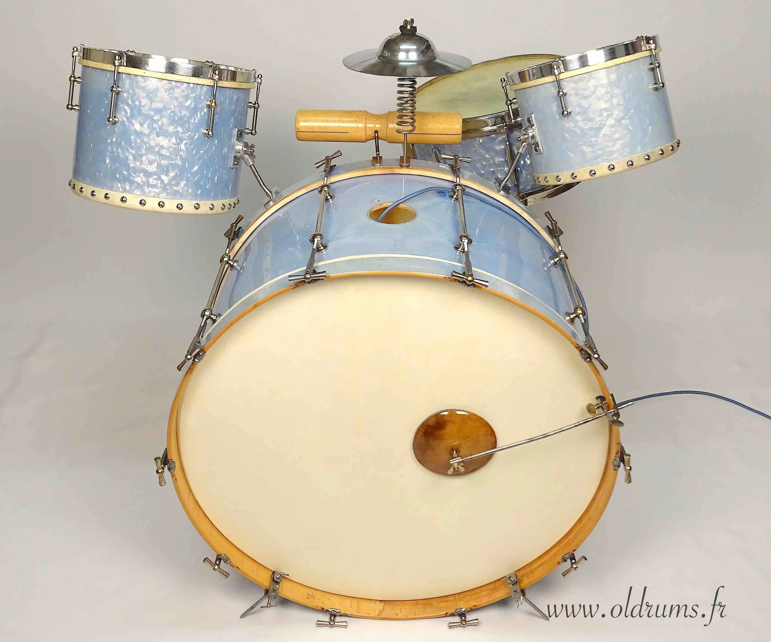 A rare French METJAZZ drumset !&nbsp;
