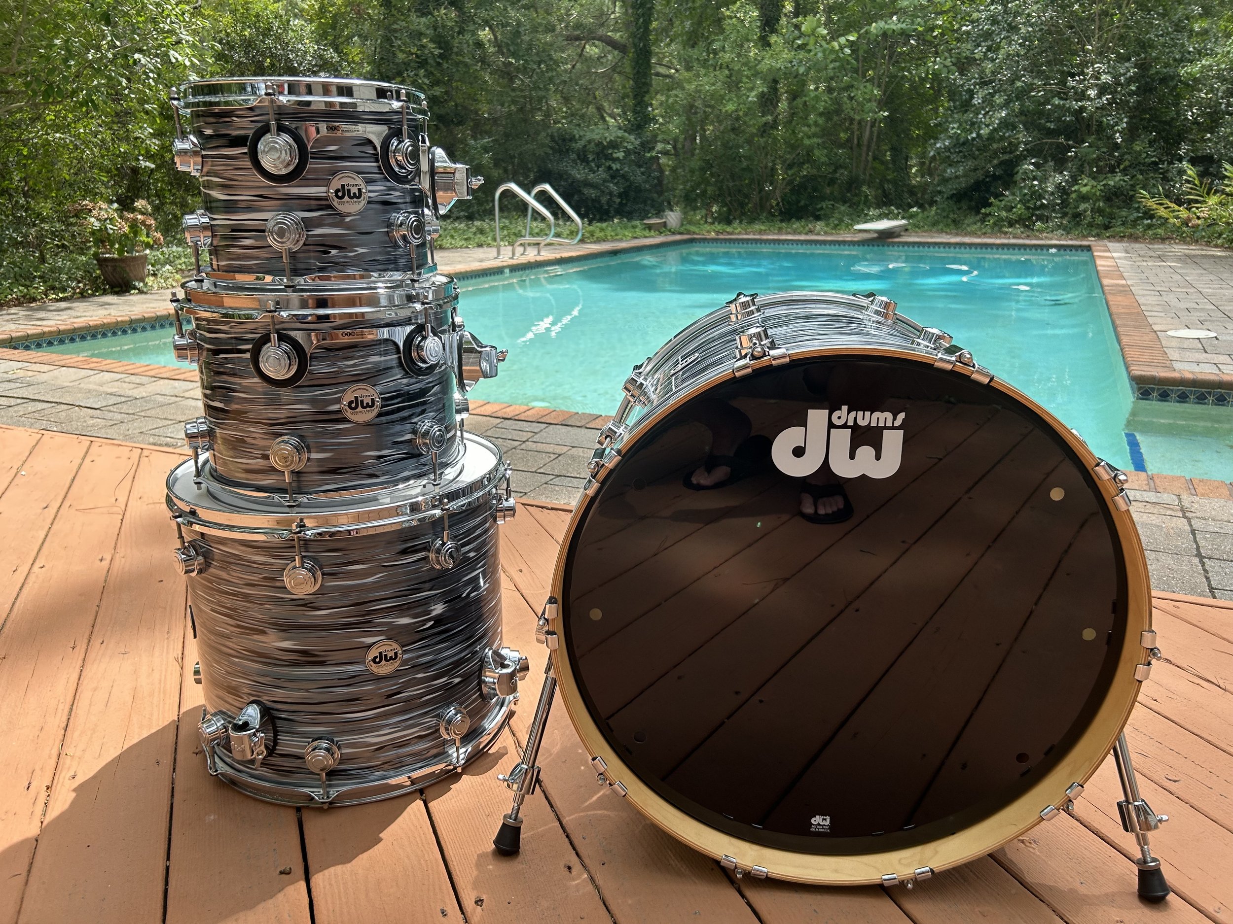 For Sale: DW Collector's Series 4-Piece Shell Pack | Pure Maple | Black Oyster | Excellent Condition with Accessories Box