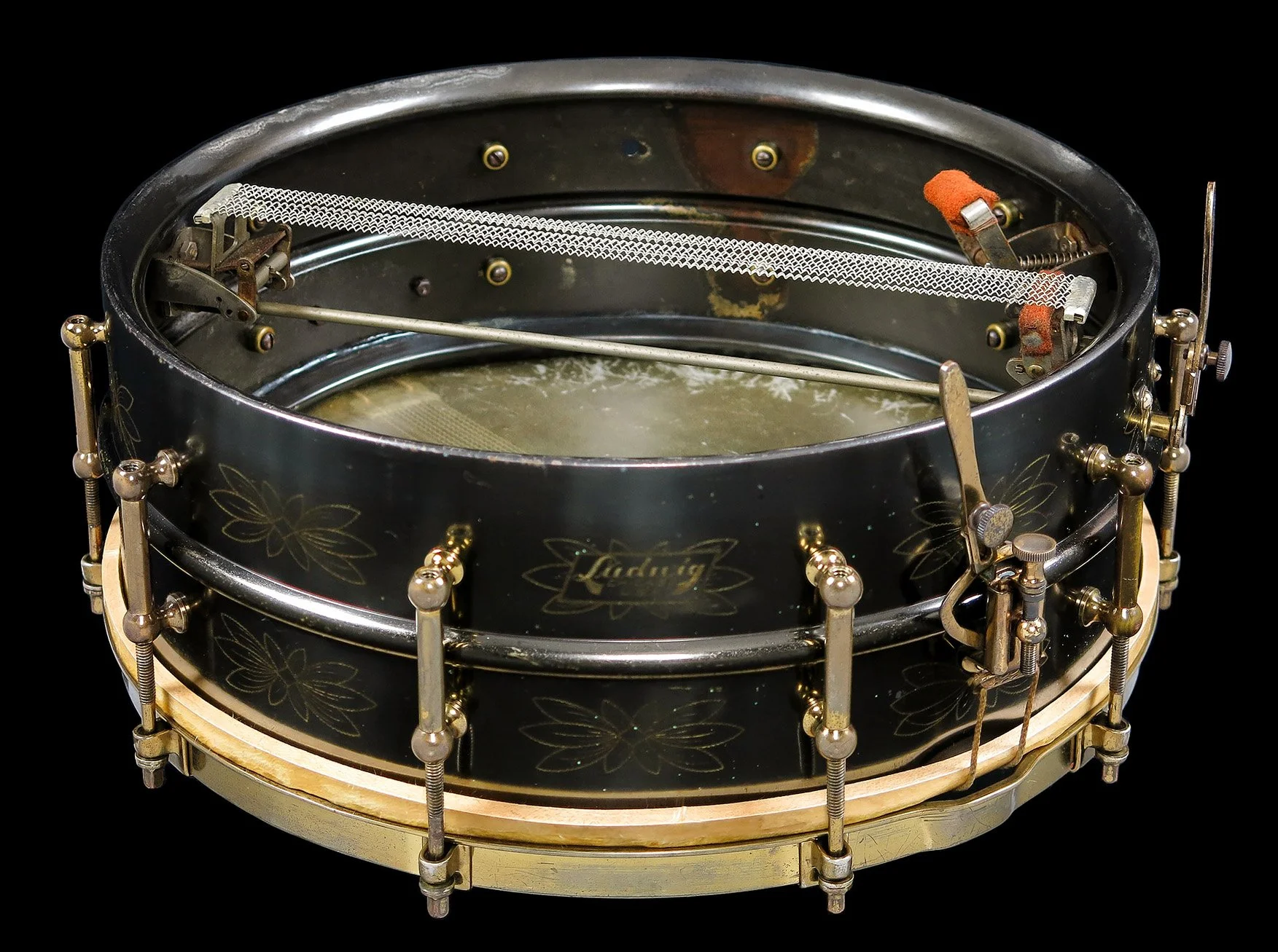 1929-30 Ludwig 'Standard-Sensitive' Model Black Beauty DeLuxe Snare 